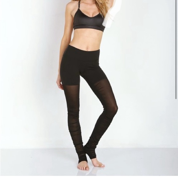 EUC- Alo Yoga black goddess leggings with sheer mesh Sz XS - Picture 1 of 3